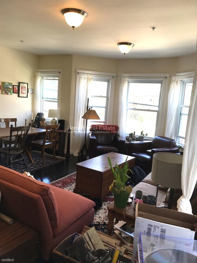 Building Photo - 2 br, 2 bath  - 6 Giles Park Apt 1L