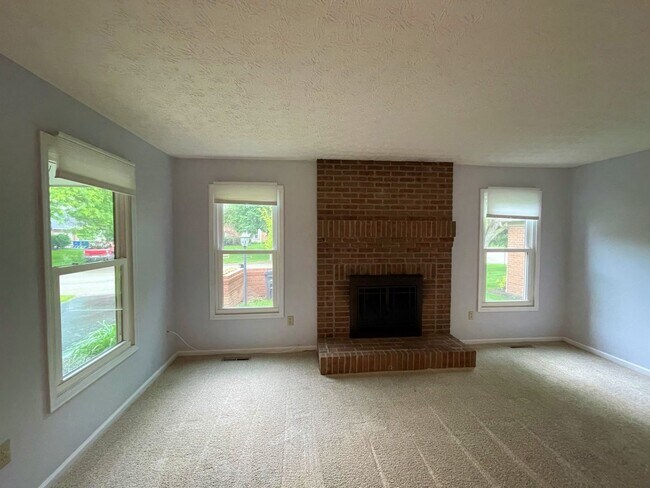 Building Photo - 6908 Gullway Bay Dr
