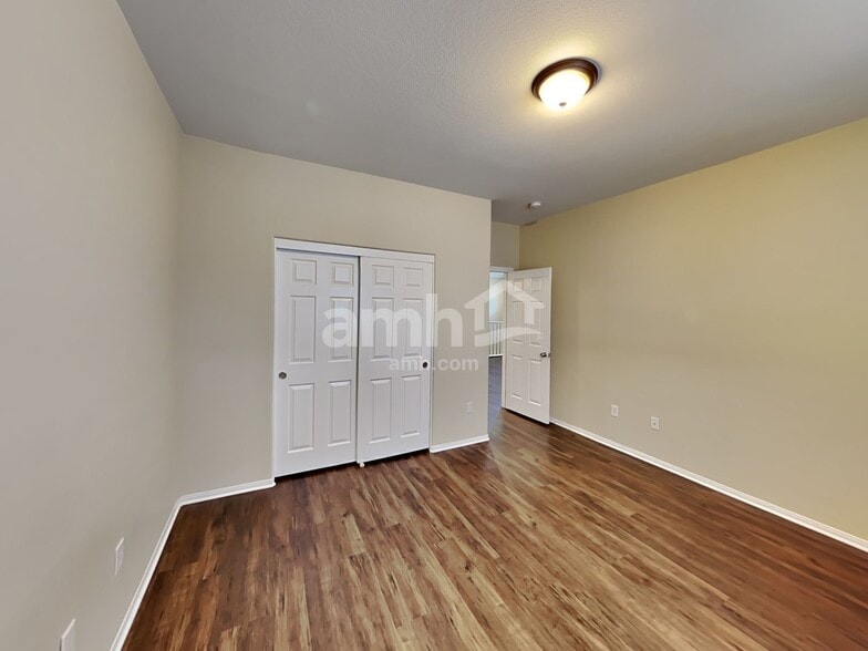 Building Photo - 7585 Engleberg Ave