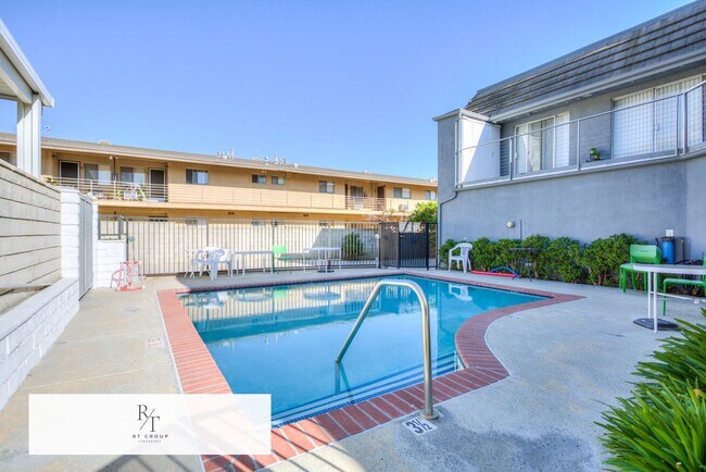 Building Photo - Arcadia School District | Quiet 4-Unit Community