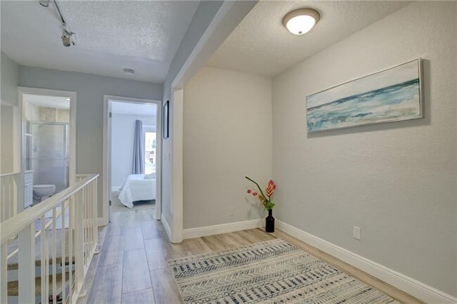 Building Photo - 2708 NE 14th Street Causeway