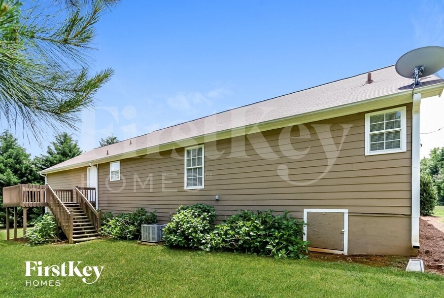 Building Photo - 88 Ravenwood Ln