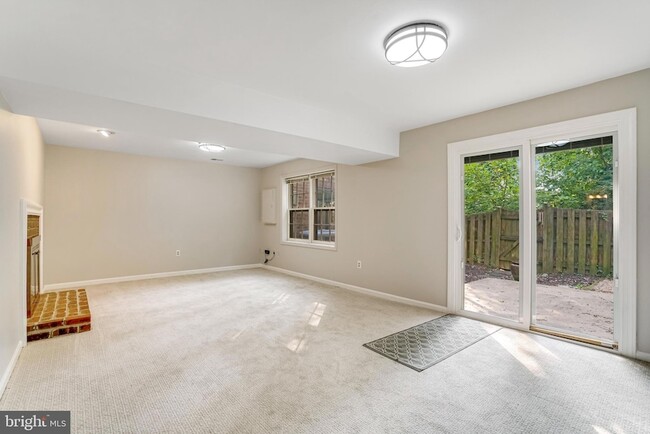 Building Photo - 2131 Kings Mill Ct