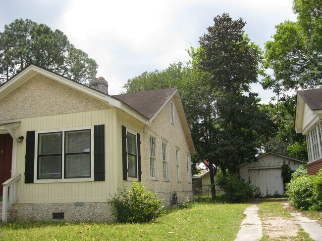 Building Photo - cute house
