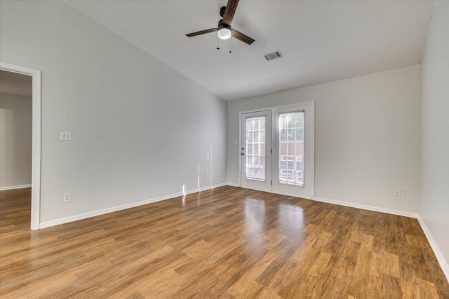 Building Photo - 150 Portofino Ln SW