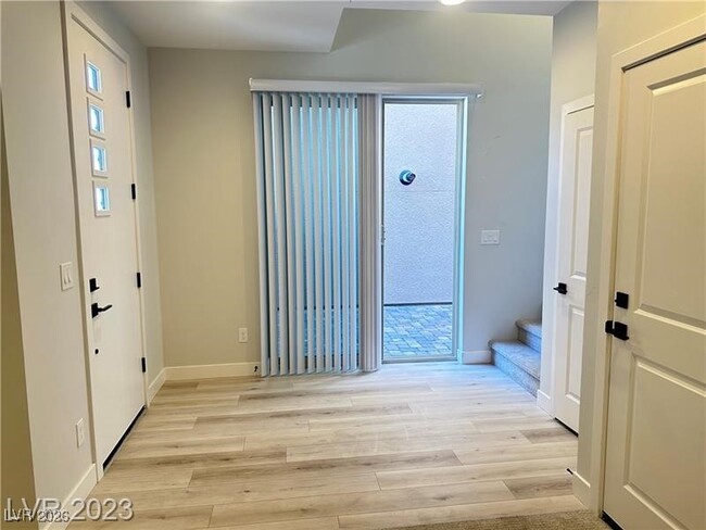 Building Photo - 11611 Earth Stone Ave