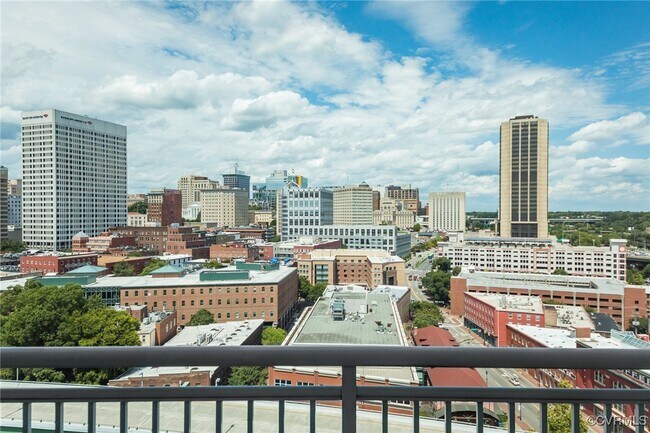 Building Photo - 301 Virginia St