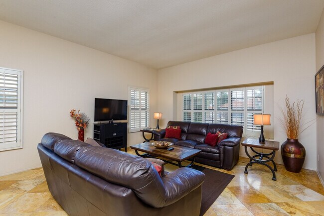 Building Photo - 16025 N 58th Pl