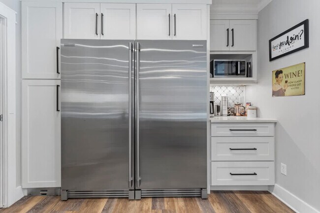 Building Photo - 9200 Pointe Aux Chenes Rd