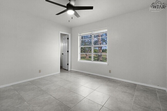Building Photo - 4837 Colleen Dr