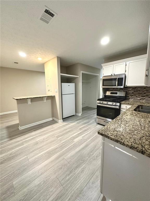 Building Photo - 6372 Wedgeview Dr