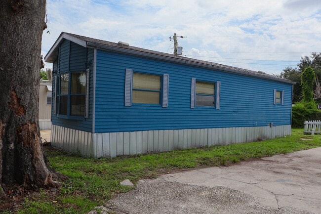 Building Photo - 5900 New Tampa Hwy