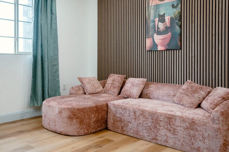 Building Photo - 1384 Ridge Ave