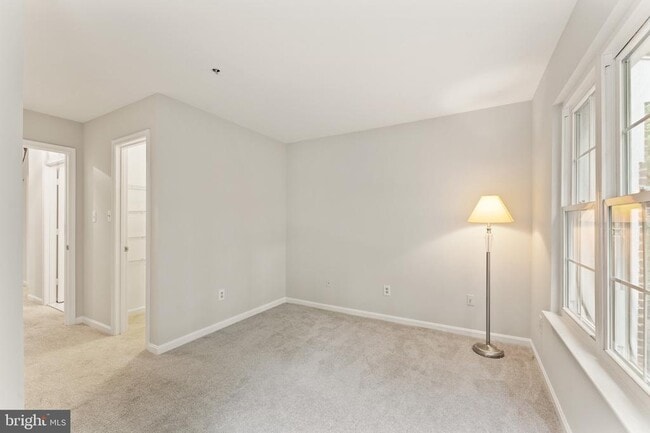 Building Photo - 4339 Runabout Ln