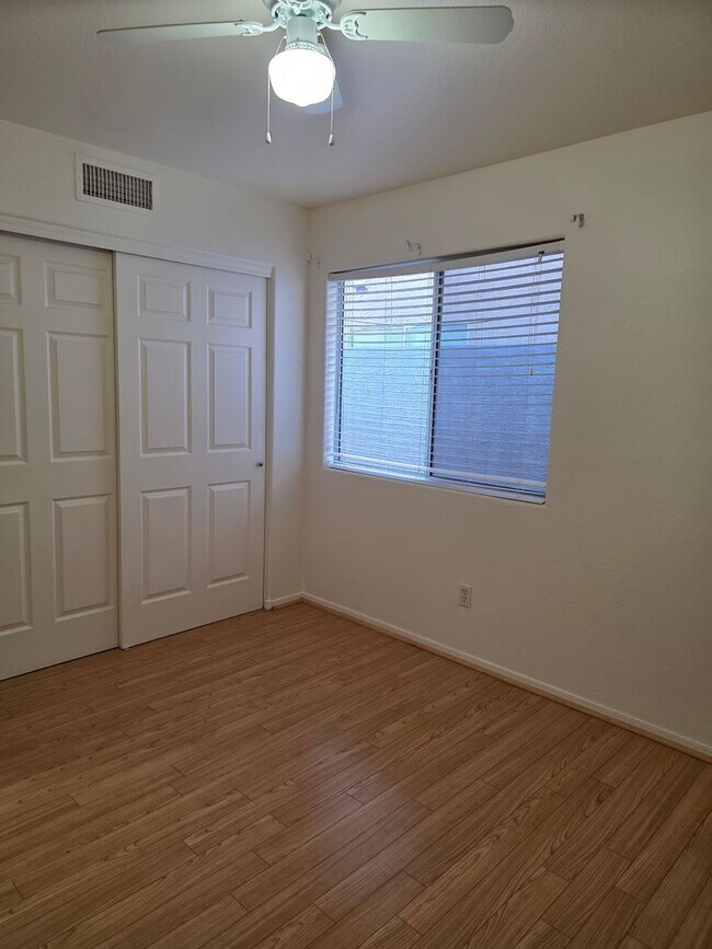 Building Photo - Beautiful 3BR 2BA Home w/ Private Pool • Pool + Covered Patio • Attached Garage in Phoenix