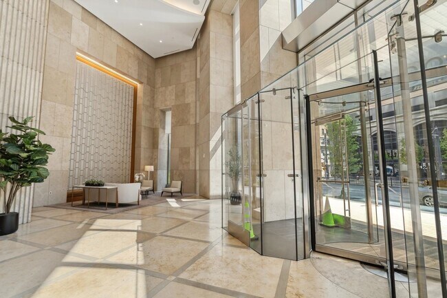 Building Photo - 99 Hudson St