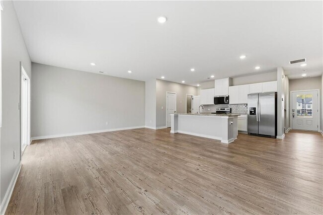 Building Photo - 1905 Westwind St