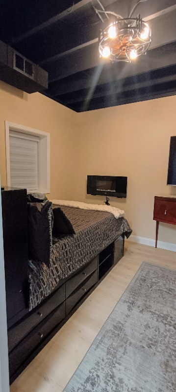 Building Photo - 906 Bitterfield Dr