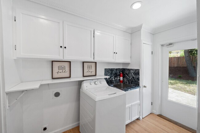 Building Photo - 35 Franciscan Way