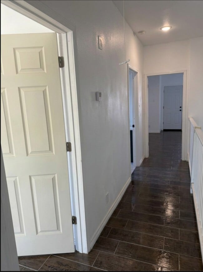 Building Photo - 5519 Osprey Dr