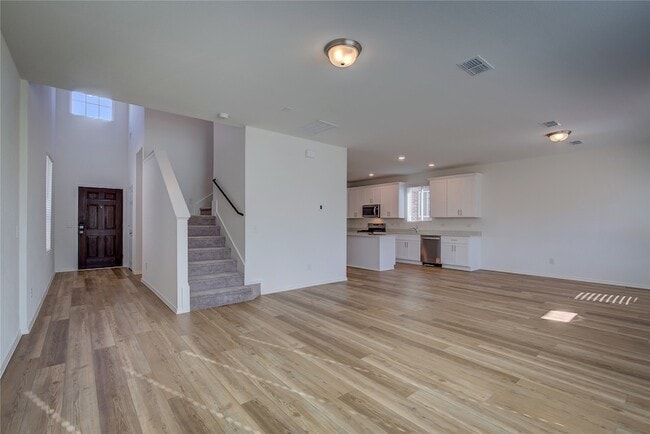 Building Photo - 1418 Tramore Wy