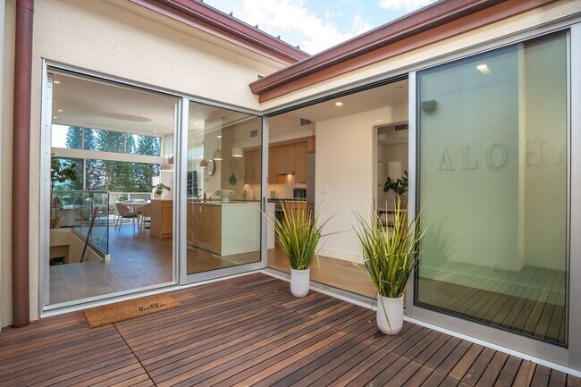 Building Photo - Beautiful Fully Furnished, 3 Bed/3 Bath Makali'i at Wailea Townhome with Infinity Pool