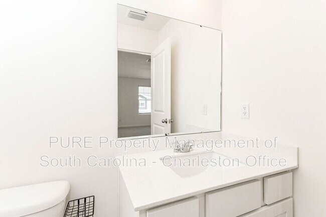 Building Photo - 1305 Scarlett Maple St