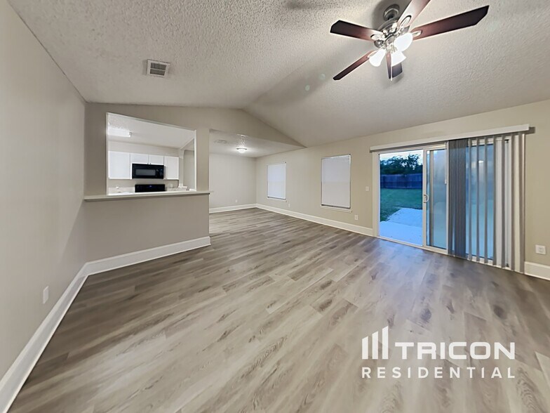 Building Photo - 7544 Teaticket Ct