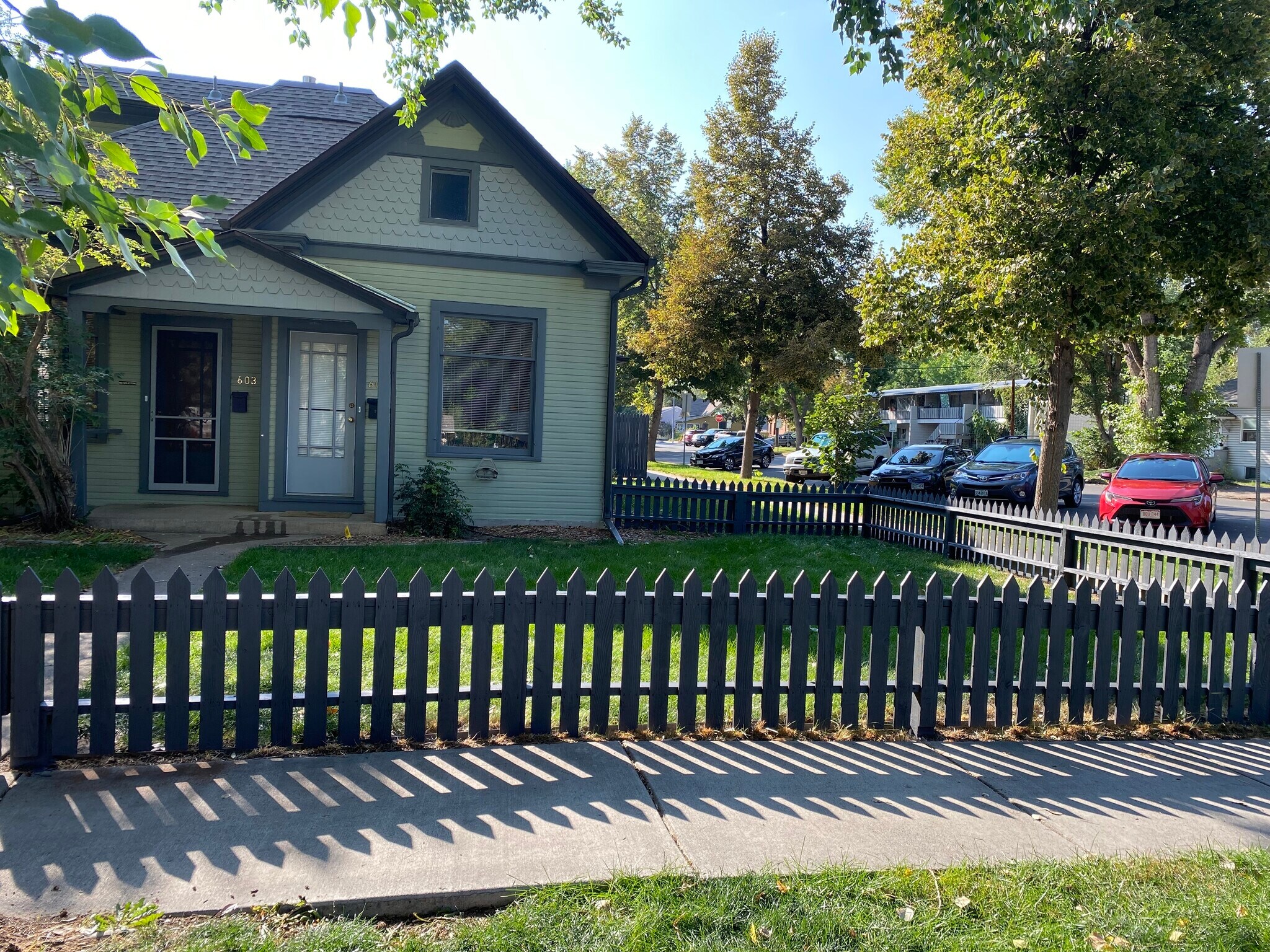 Building Photo - 601 Mathews St