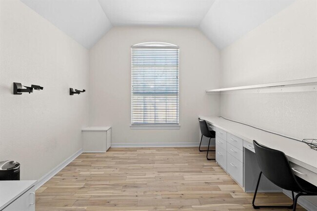 Building Photo - 3203 Tom Green St