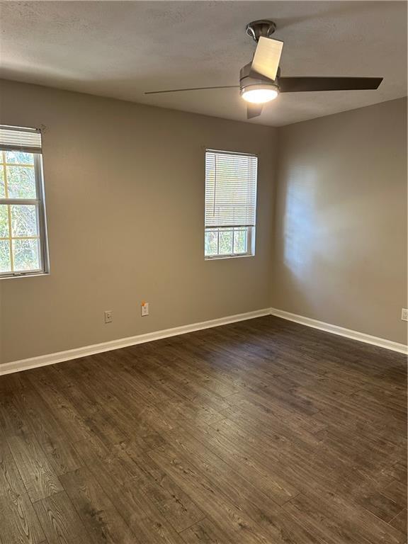 Building Photo - 126 Sterling Ct