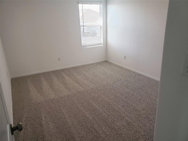 Building Photo - 3313 Dusted Daisey St