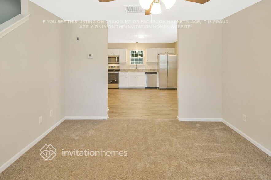 Building Photo - 236 Pangle Dr