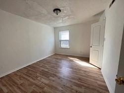Building Photo - 641 Sinclair Dr