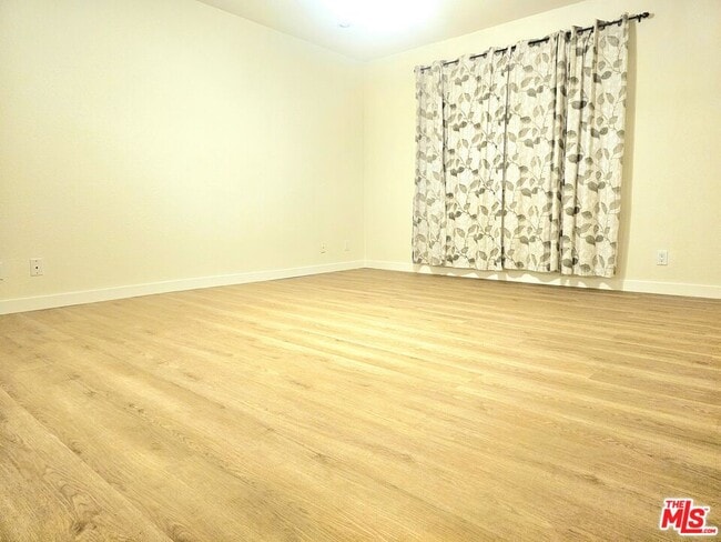 Building Photo - 10201 Mason Ave