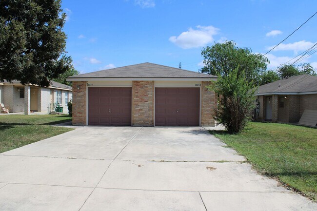 Building Photo - 12214 Maverick Bluff St