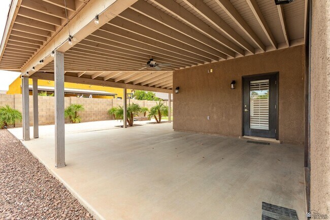 Building Photo - 3734 W 36th Pl
