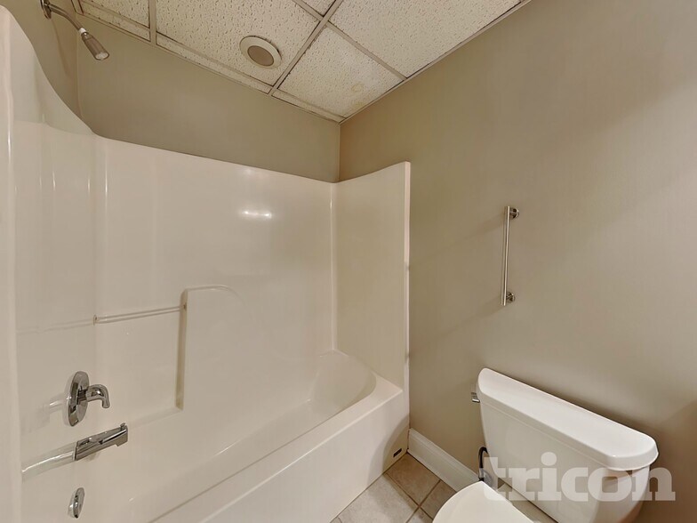 Building Photo - 609 Kristen Ct