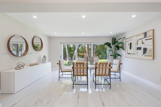 Building Photo - 1510 Coolidge St