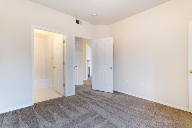 Building Photo - 3625 Strawberry Field Grove