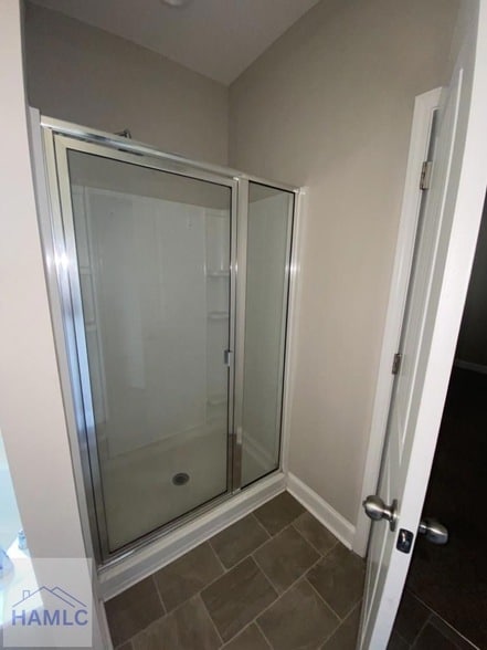 Building Photo - 729 Burke Dr