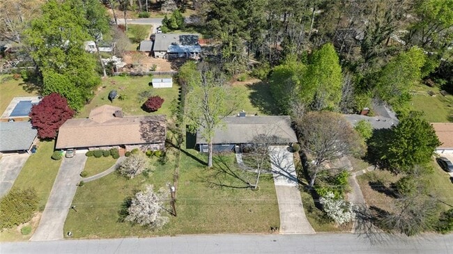 Building Photo - 3941 Forest Dr
