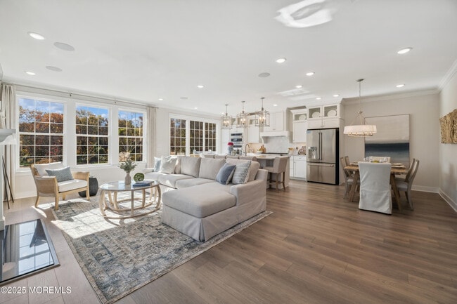 Building Photo - 4061 Heron Dr