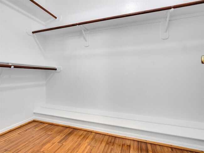 Building Photo - 7211 Canda Ln