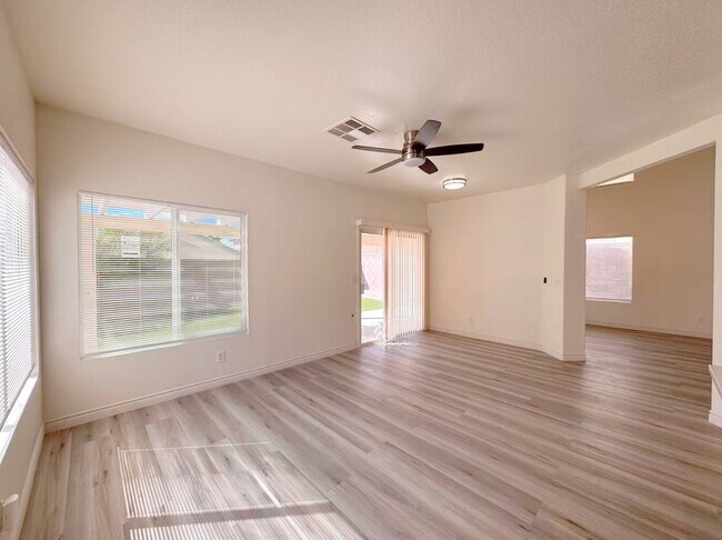 Building Photo - 7849 Blue Brook Dr