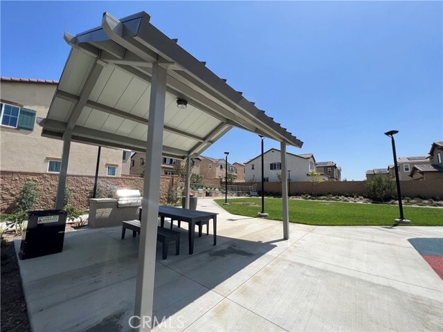 Building Photo - 16036 Olivas Ln