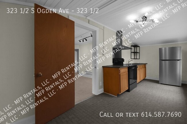 Building Photo - 323 1/2 S Ogden Ave