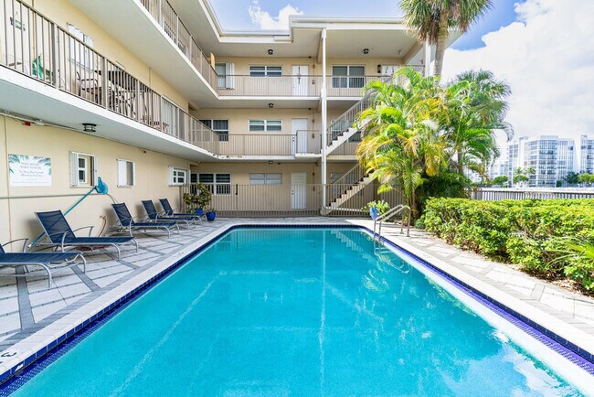 Building Photo - 2400 S Ocean Dr
