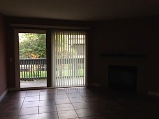 Building Photo - 145 W El Norte Pkwy