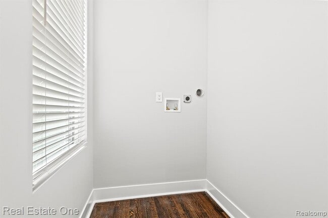 Building Photo - 2282 Belvidere St